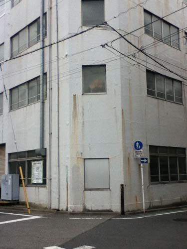 無用窓